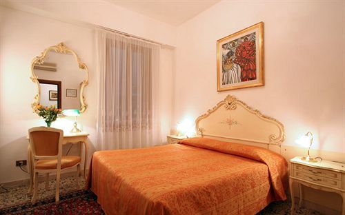 Hotel Bernardi Semenzato Venetië Buitenkant foto