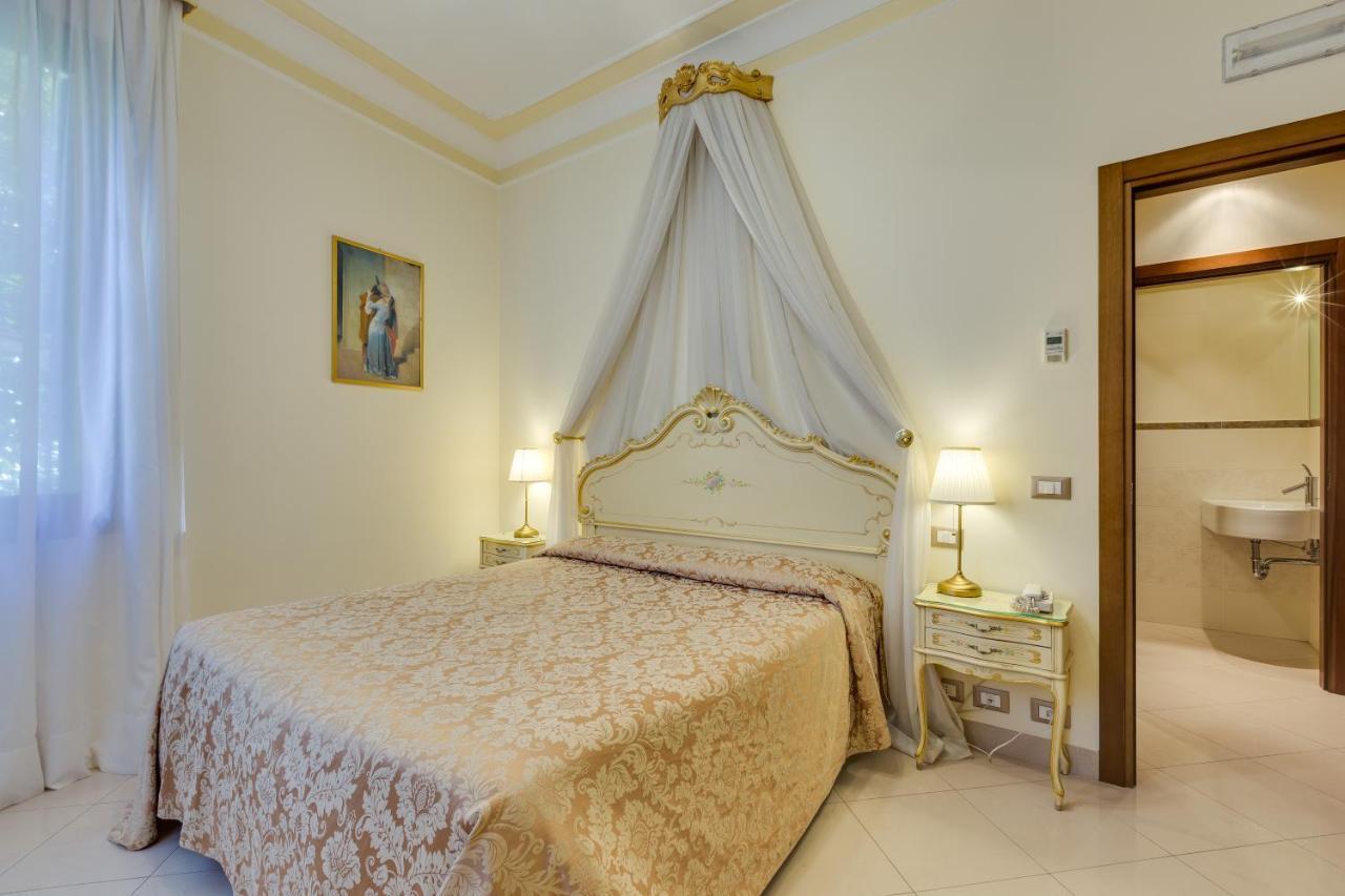 Hotel Bernardi Semenzato Venetië Buitenkant foto