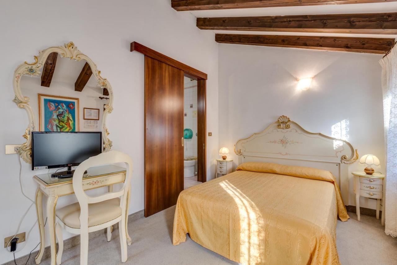 Hotel Bernardi Semenzato Venetië Buitenkant foto